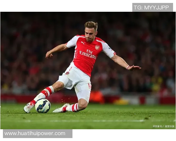 克拉克斯顿强势表现一攻一防完美配合助力球队稳住局势